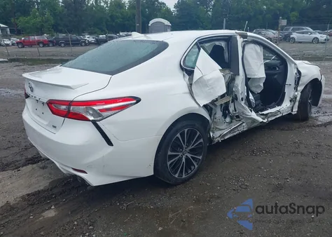 2020 Toyota Camry Se z USA, uszkodzony, nr VIN 4T1G11AK5LU350475